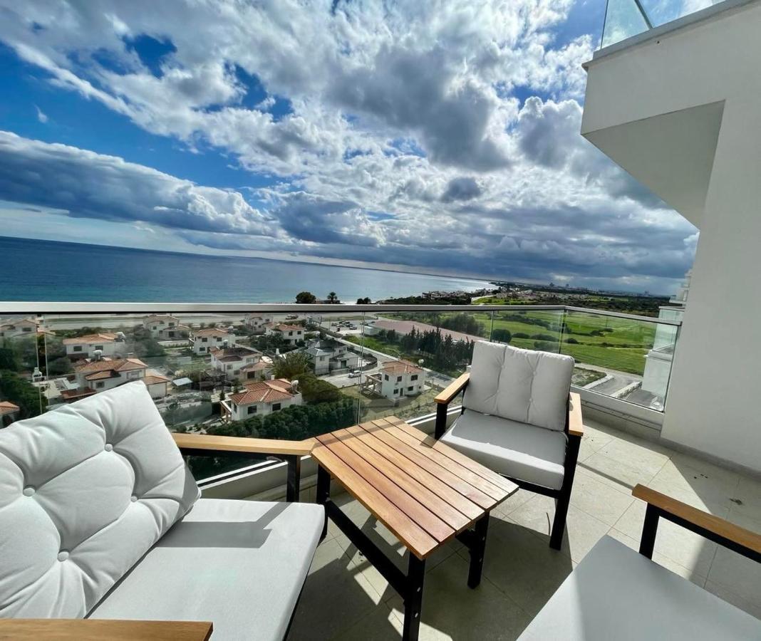 Sea View Suites By The Coast 法马古斯塔 外观 照片