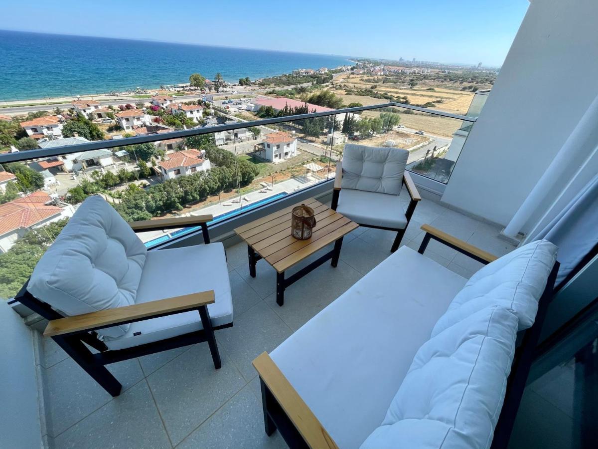 Sea View Suites By The Coast 法马古斯塔 外观 照片