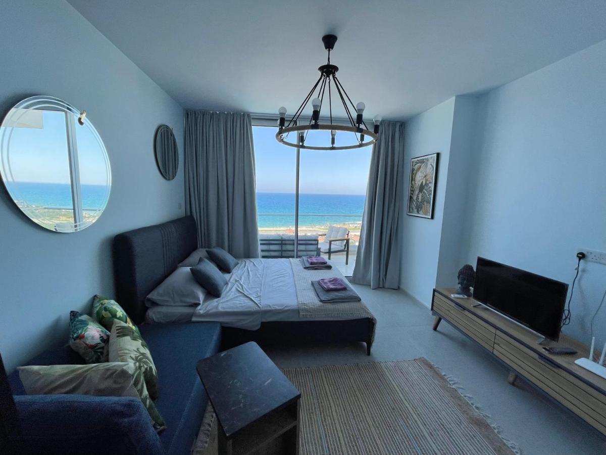 Sea View Suites By The Coast 法马古斯塔 外观 照片